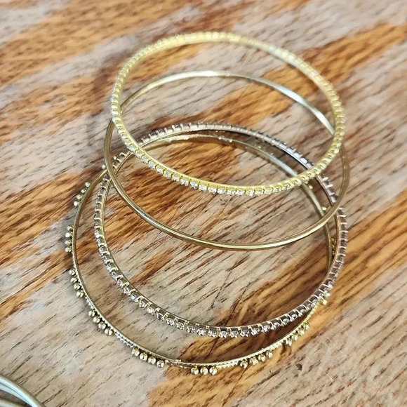 10 pc 3 sets Goldtone Bangles - Picture 5 of 10